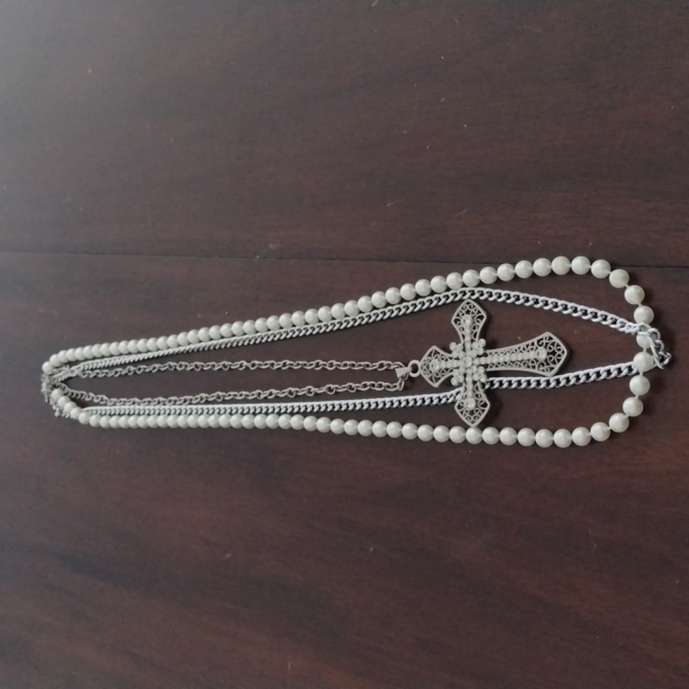 Vintage Madonna inspired chain pearl necklace with crucifix rhinestone Halloween